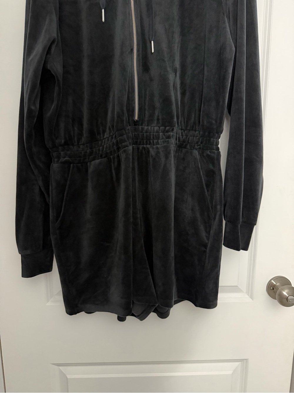 NWOT Juicy Couture Black Velour Romper XL - Picture 4 of 8